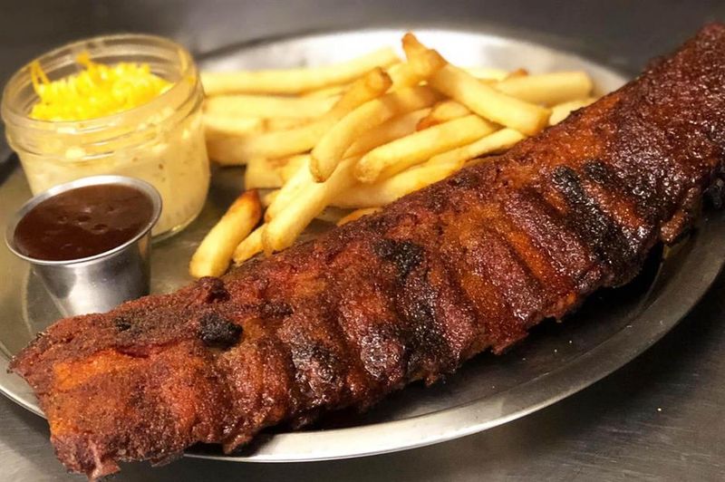 Ben's Barbeque: Chicago's Four-Bone Meal
