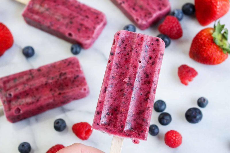 Mixed Berry Smoothie Pops