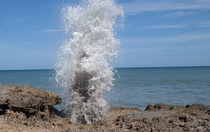 Blowing Rocks Preserve, Florida: Waves With Real Drama