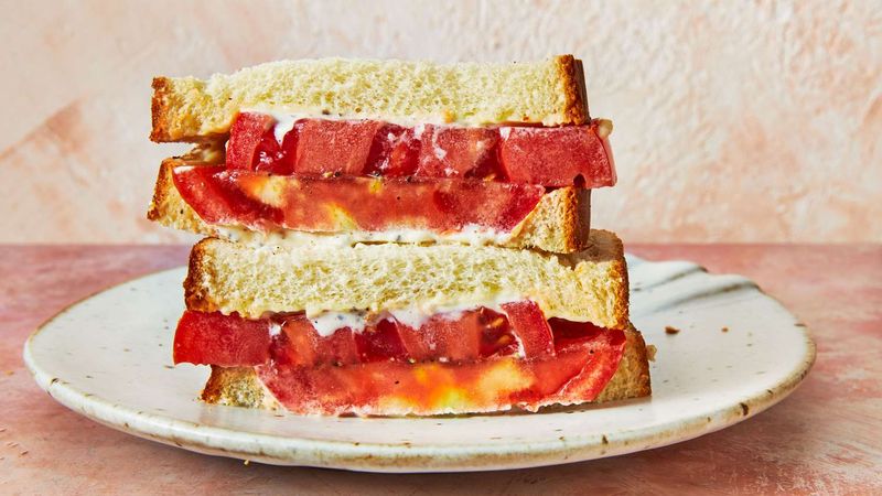 Summer Tomatoes Need Almost Nothing