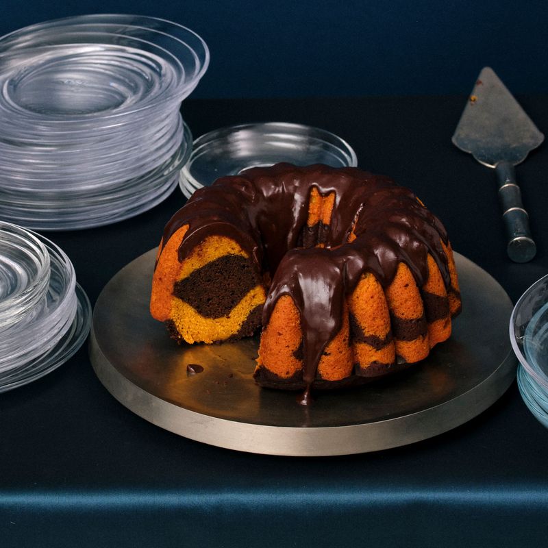 Chocolate Pumpkin Bundt Cake