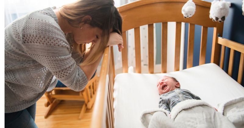 Leaving Crying Babies Without Comfort