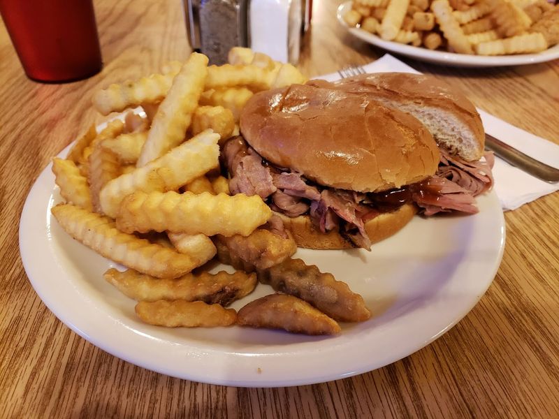 Papa Bob's Bar-B-Que: Remembering the Rib Lee