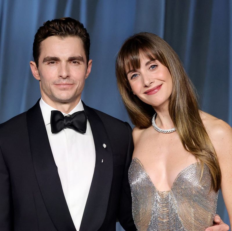 Alison Brie and Dave Franco: A Text Under the Table