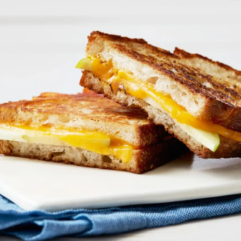 Apple and Cheddar Grilled Cheese