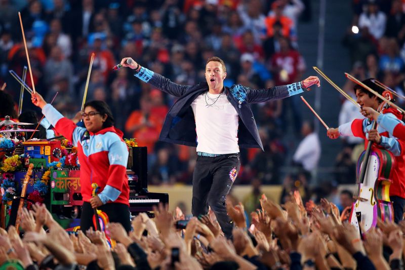 Coldplay: Headliners Outshone by Their Guests (2016)
