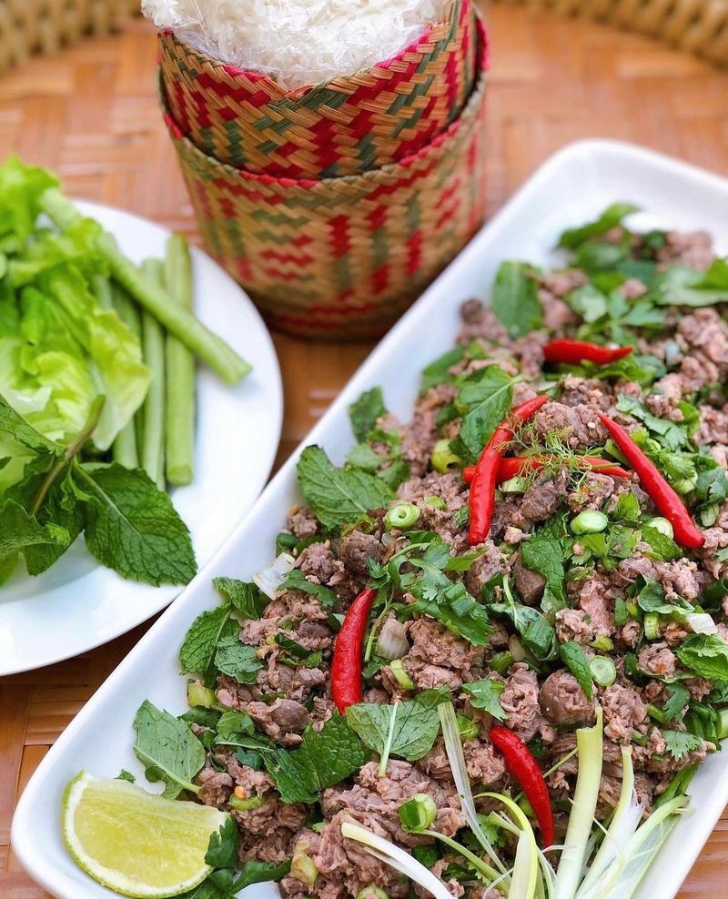 Larb, Laos