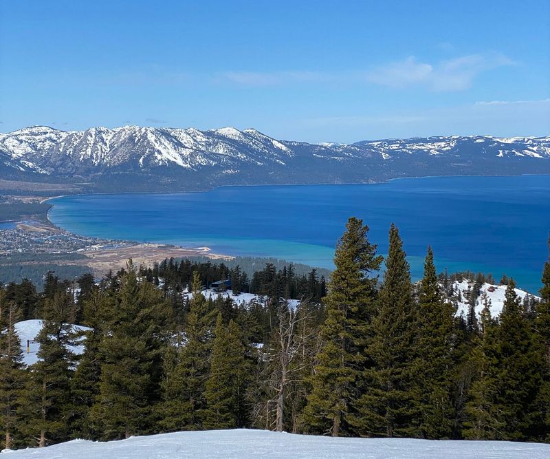 South Lake Tahoe: Blue Water and Alpine Adventure