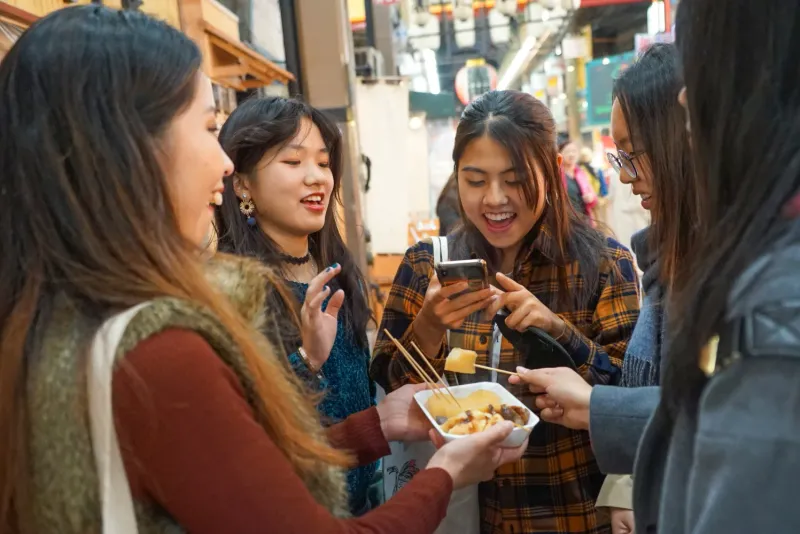 Borrow a Local Guide's Food Knowledge