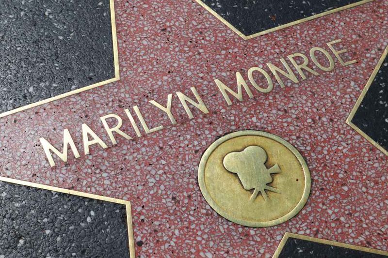 Marilyn Monroe: When Admiration Leaves Marks
