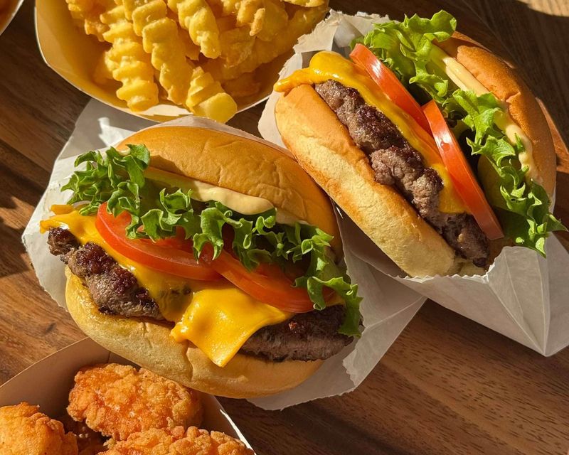 Shake Shack ShackBurger