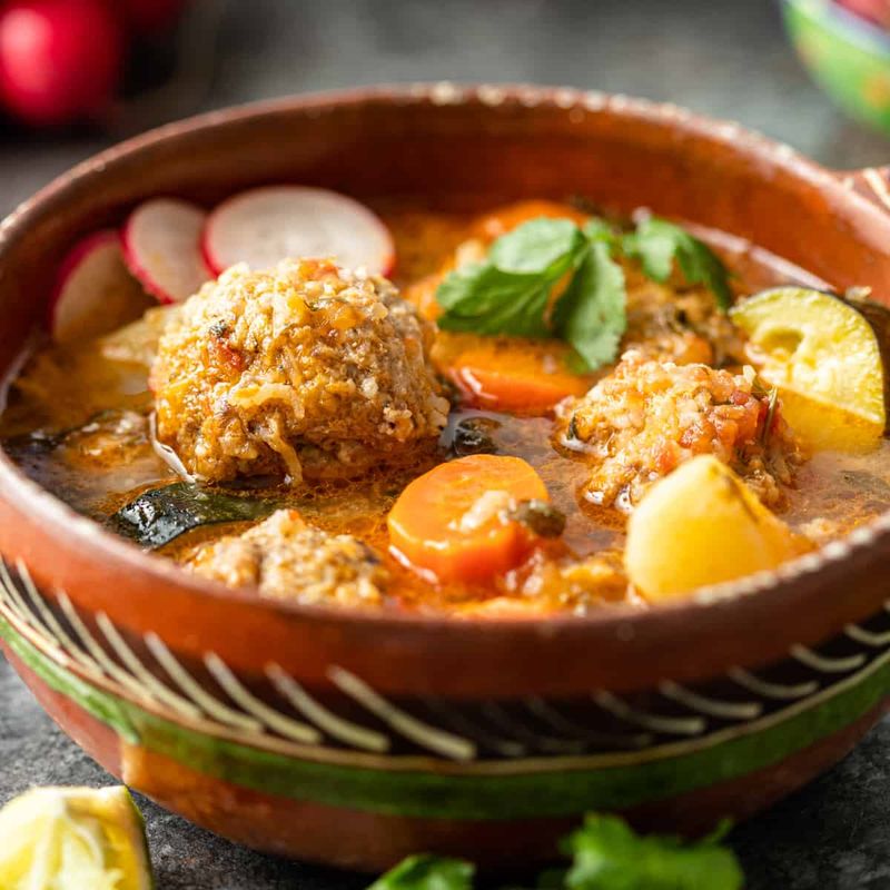 Sopa de Albóndigas