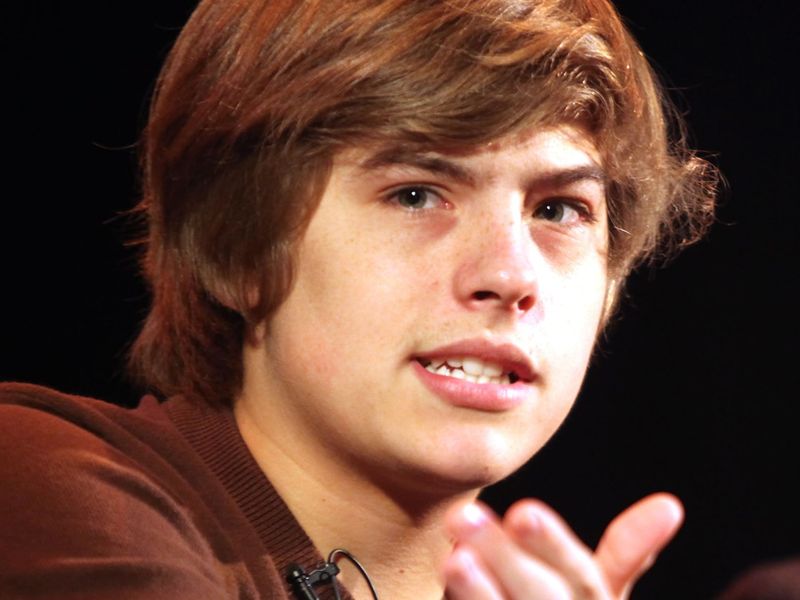Dylan Sprouse: Trading Disney Sets for Restaurant Shifts