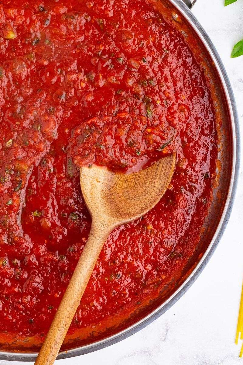 Making a Simple Pasta Sauce