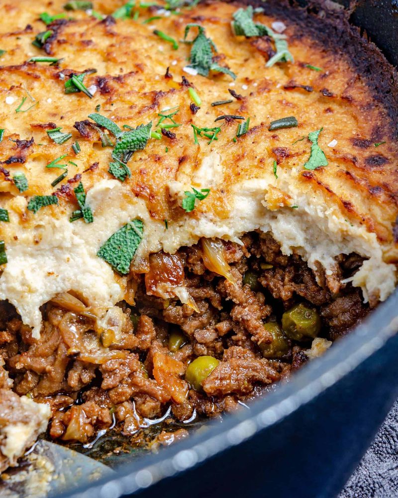 Shepherd's Pie with Cauliflower Topping