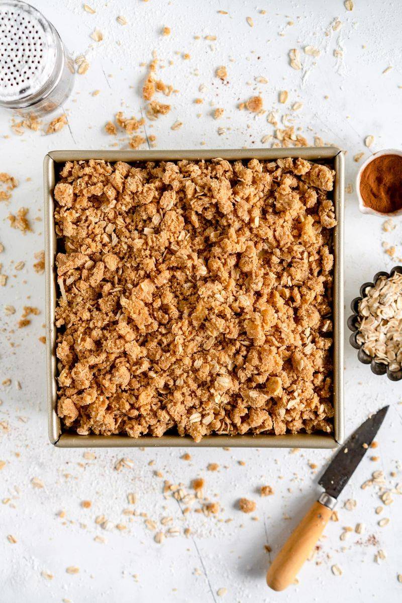 Easy Apple Crumble Traybake