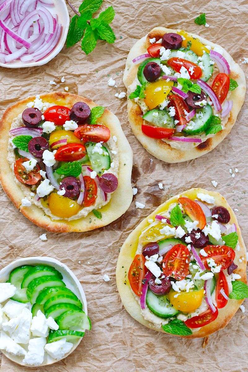 Mediterranean Hummus Flatbread