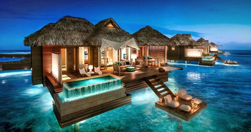 Maldives: Romance Above the Lagoon