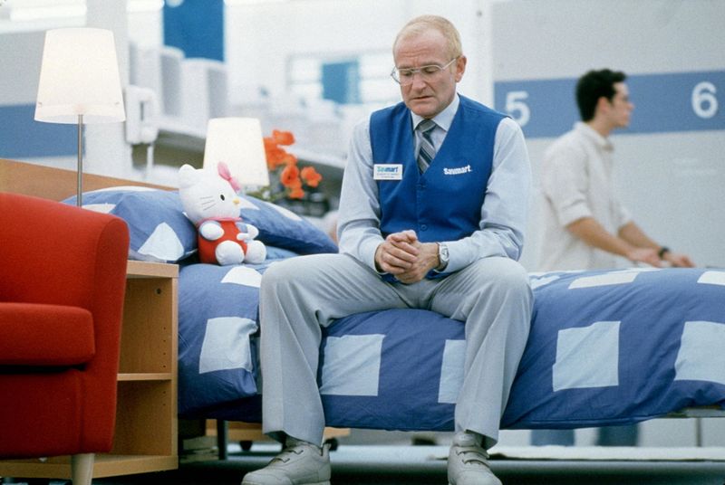 One Hour Photo (2002): Borrowing a Stranger's Happiness