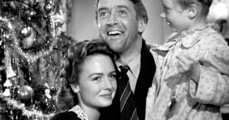 It's a Wonderful Life (1946): Jimmy Stewart Comes Home