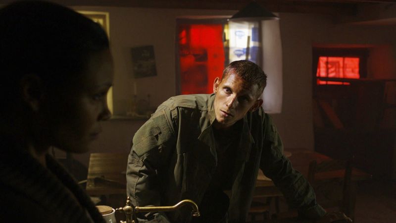 Retreat (2011): Decide Whom to Trust