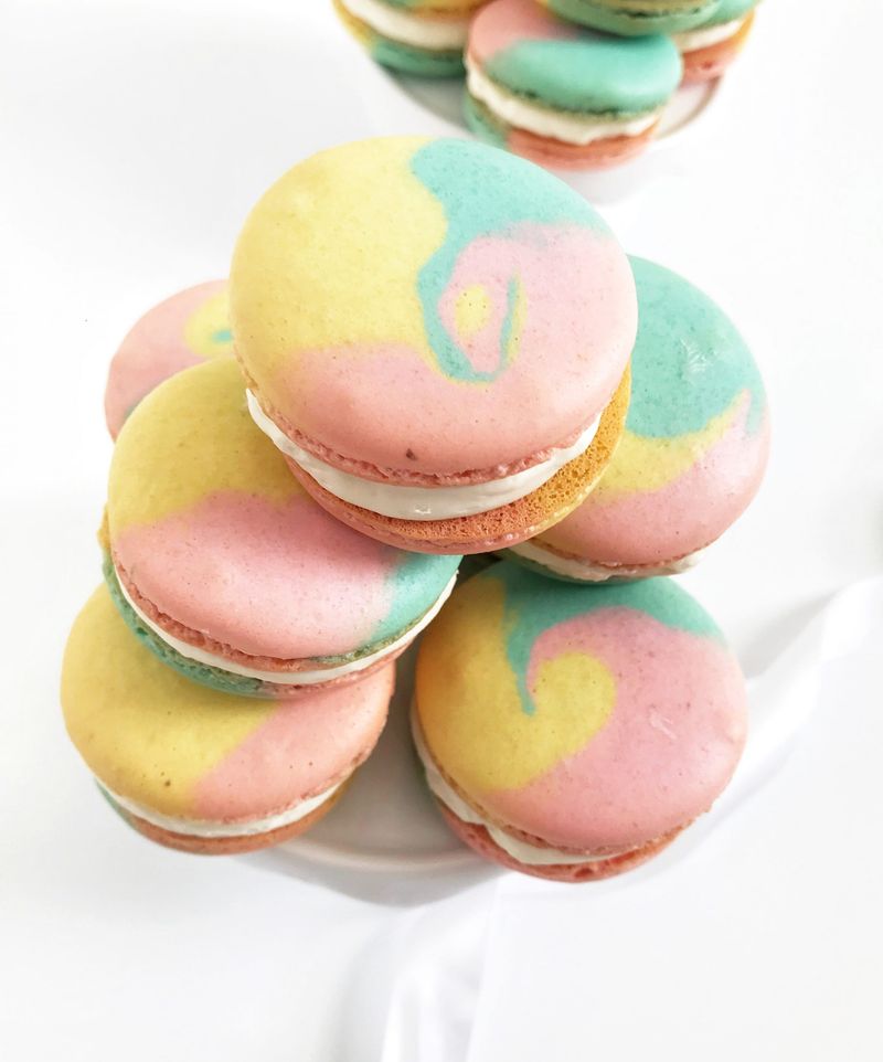 Pastel French Macarons