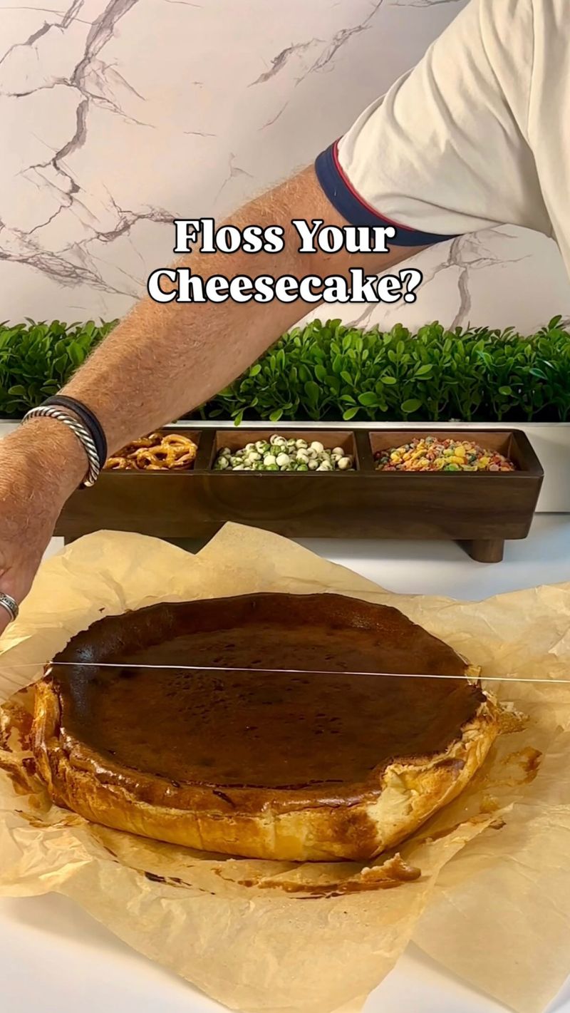 Dental Floss for Clean Cake Slices