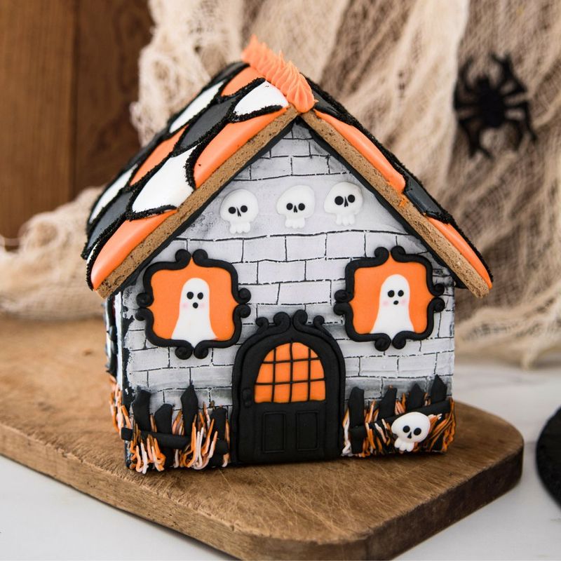 Haunted House Gingerbread