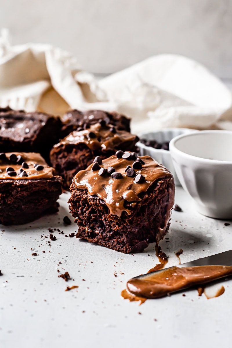 Brownie Cake With Salted Caramel