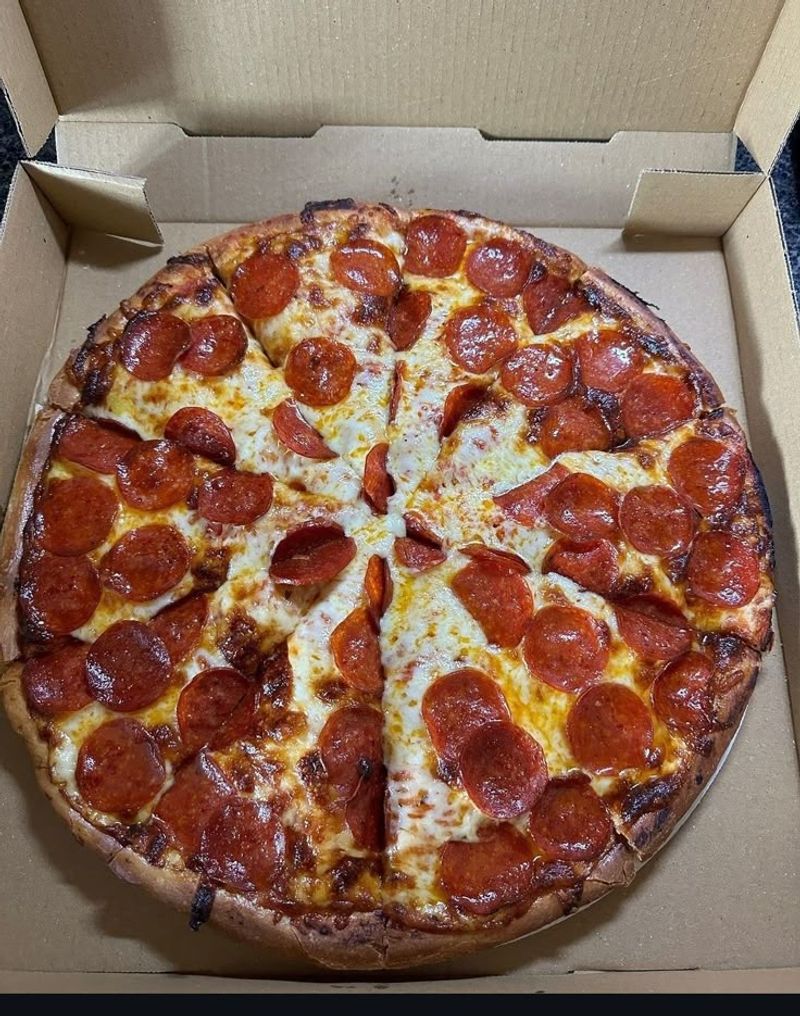 Domino's Pepperoni Pizza